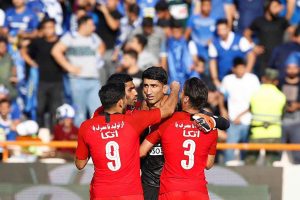 علی کریمی 0 علیرضا بیرانود 1 خوشحالی پرسپولیسی ها و خوشحالی بیرانوند و بازیکنان