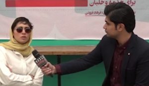 مصاحبه پگاه آهنگرانی انتقاد پگاه آهنگرانی از سلبریتی ها مصاحبه جنجالی پگاه آهنگرانی علیه سلبریتی ها چرا باید در همه چیز دخالت کنیم