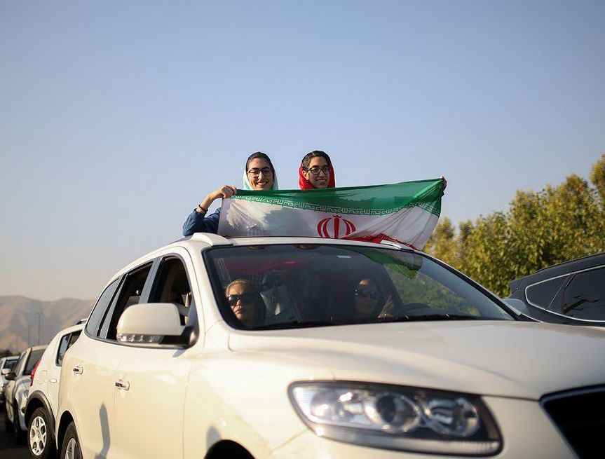 ورود بانوان به ورزشگاه آزادی برای تماشای بازی ایران کامبوج