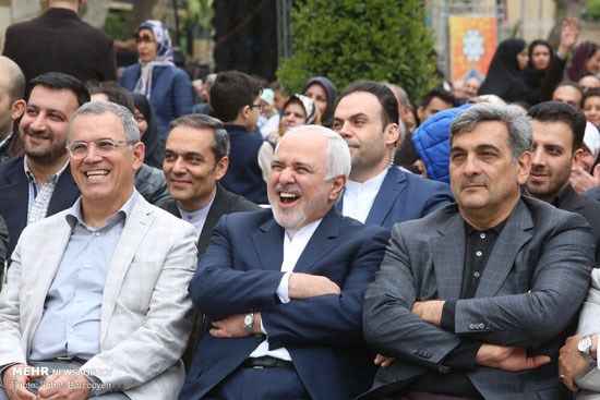 خنده ظریف در کنار حناچی شهردار تهران. حضور همسر ظریف پارک قرق