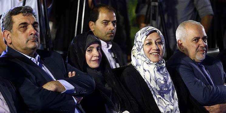 محمد جواد ظریف، همسر محمد جواد ظریف و حناچی شهردار تهران در یک قاب